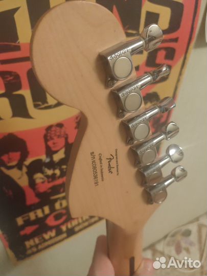 Гитара fender squier standard Stratocaster