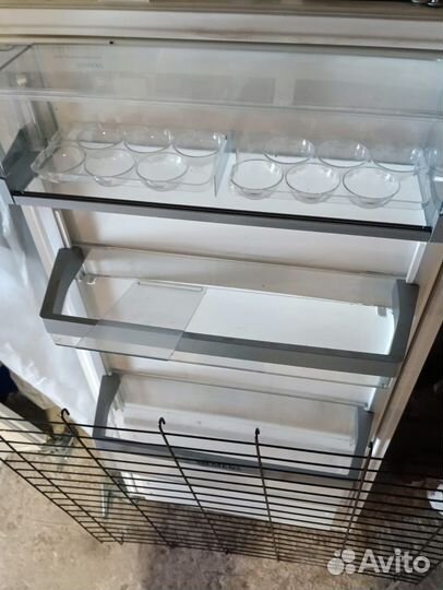 Запчасти к холодильнику Siemens KI39FP60RU