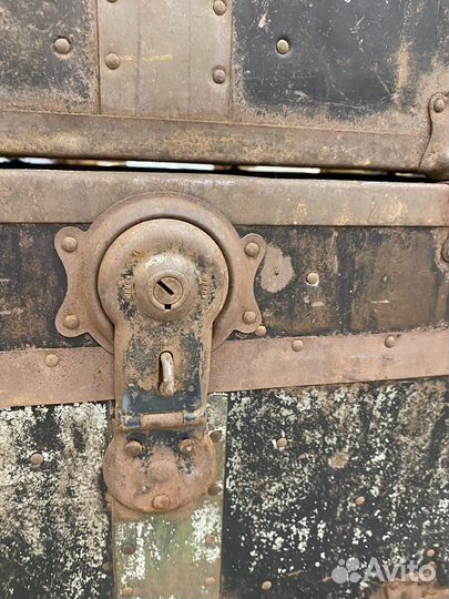 Антикварные сундуки дорожные Америка 19 в