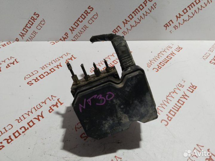 Блок ABS Nissan X Trail T30 T30 2.0 QR20 2006