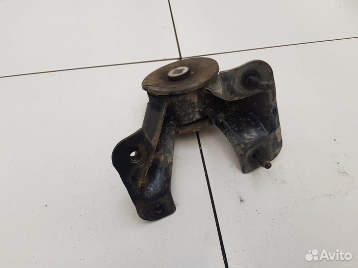 Опора двигателя задняя (Geely Atlas)