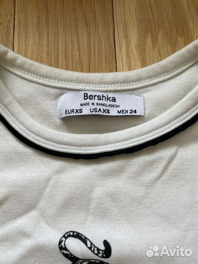 Топ женский Bershka xs