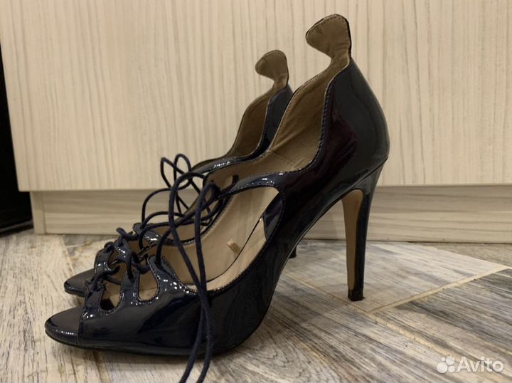 Лаковые туфли Zara