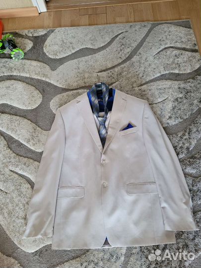 Костюм мужской