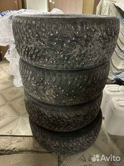 Nokian Tyres Hakkapeliitta 8 225/50 R17 98T