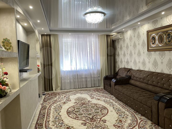 3-к. квартира, 96 м², 2/10 эт.