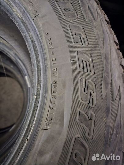 Bridgestone Blizzak DM-V1 275/65 R17