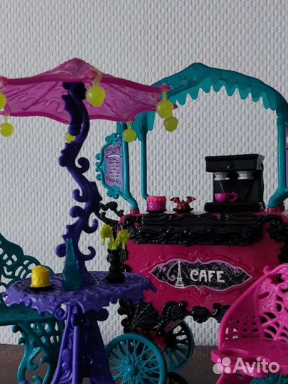Monster high мебель