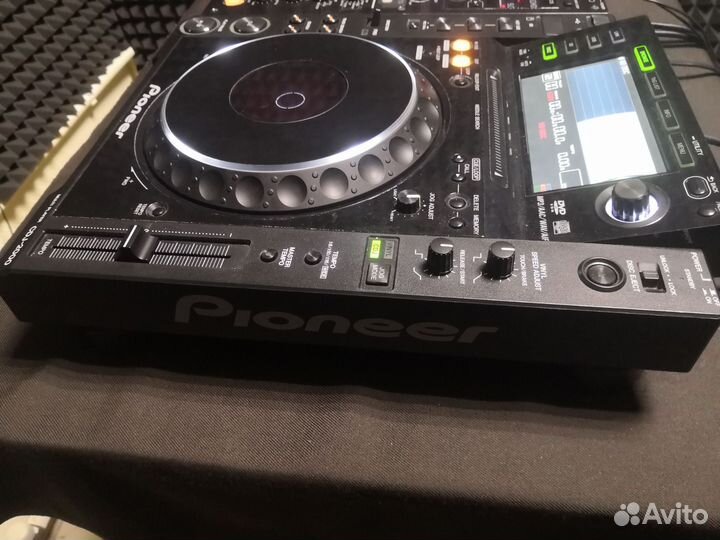 Проигрыватели Pioneer CDJ-2000