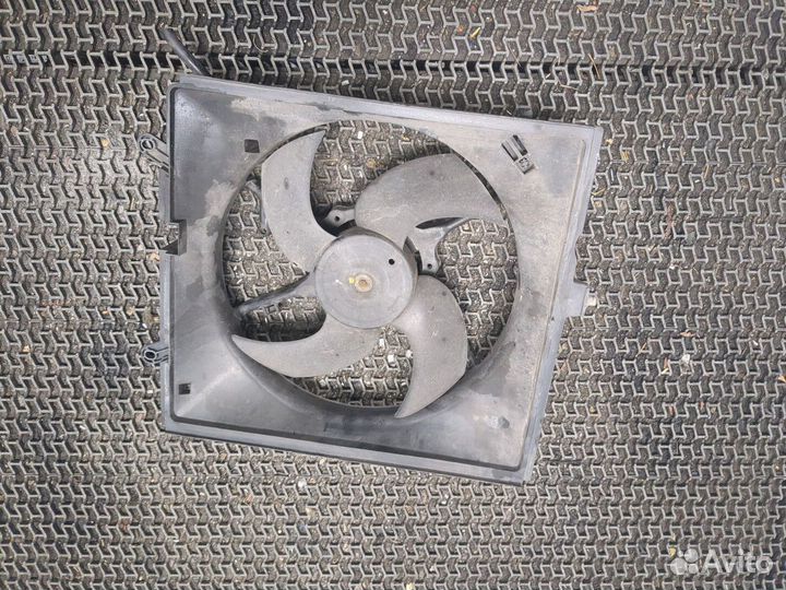 Вентилятор радиатора Mitsubishi Carisma, 2003