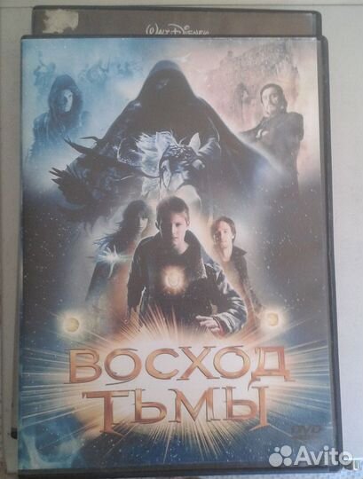 DVD проигрыватель akai с видеокассетами