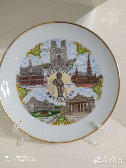 Сувенирные настенные тарелки