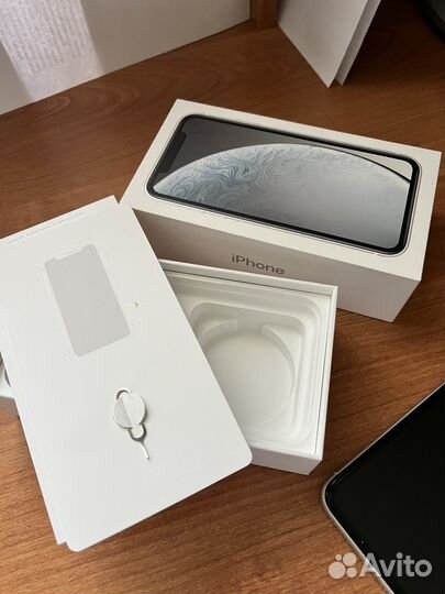 iPhone Xr, 128 ГБ
