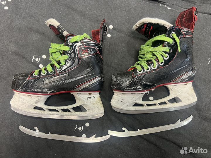 Коньки хоккейные детские размер 31,32, 1d