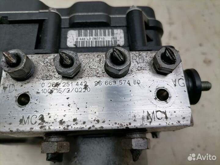 Блок ABS Peugeot 308 4A/C T7 9666957480