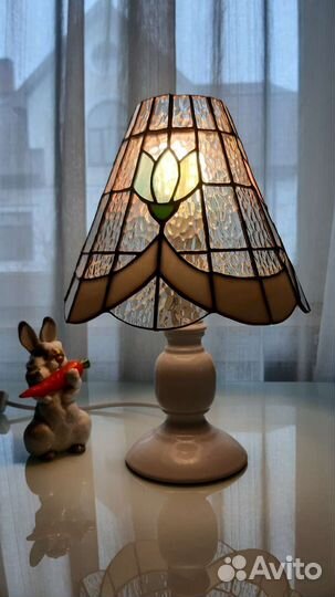 Лампа настольная витражная в стиле Тиффани