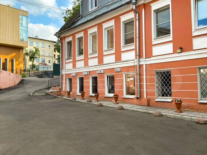 Здание, 603 м²