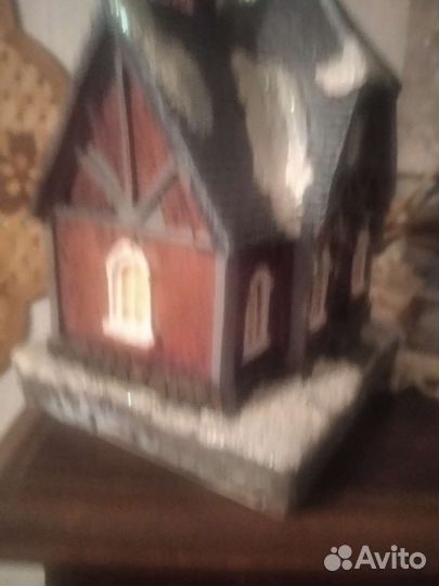 Новогодний домик с подсветкой