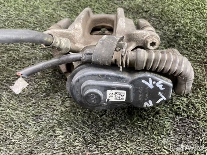 Суппорт тормозной задний левый Bmw 5 F10 N20B20