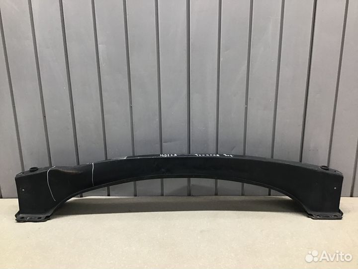 Усилитель заднего бампера VW Touareg 2010-2018