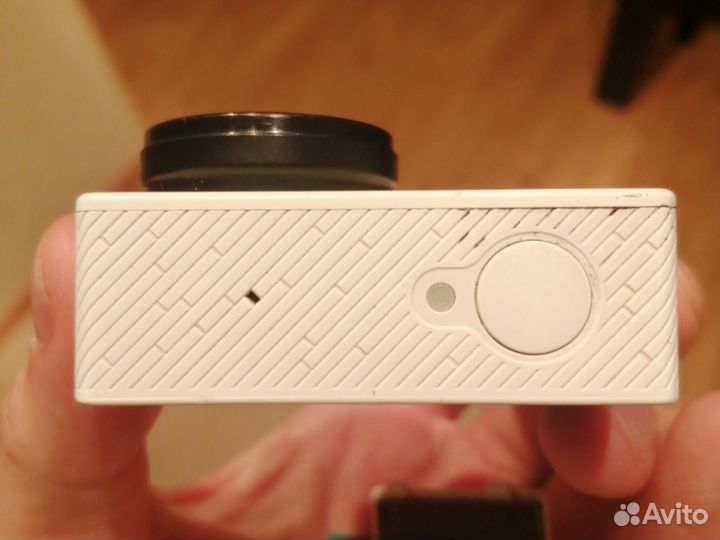 Экшн камера xiaomi yi