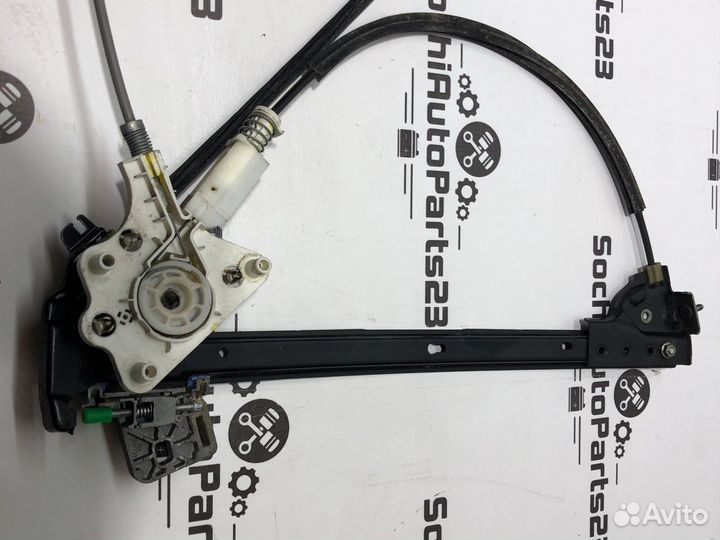 Стеклоподъемник передней правой двери Mercedes W21