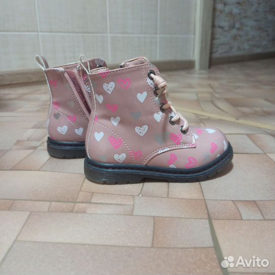 Ботинки весенние для девочки