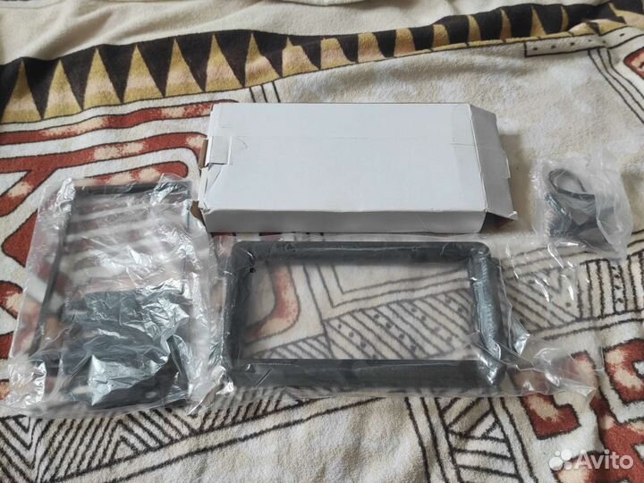 Рамка для магнитолы на Rapid и Volkswagen