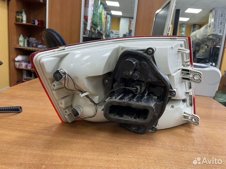 Фонарь задний правый Skoda octavia a7