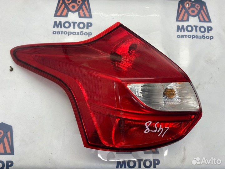 Фонарь задний левый Ford Focus 3 хетчбэк 1.6L