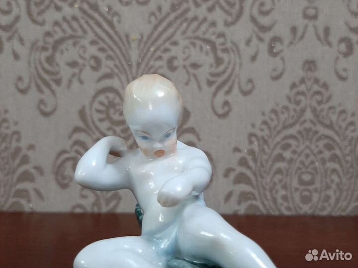 Форфоровая статуэтка Путти,Херенд