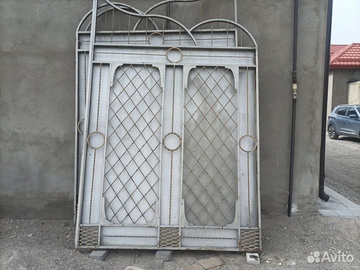 Железные ворота