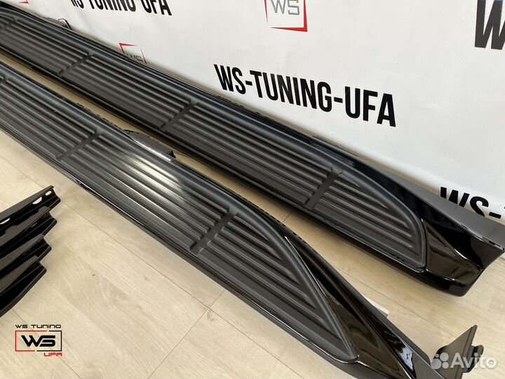 Пороги с подножкой Toyota Land Cruiser 100 ZN92