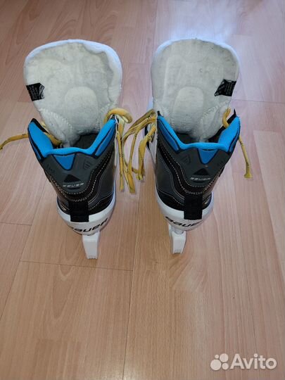 Продам хоккейную вратарскую амуницию