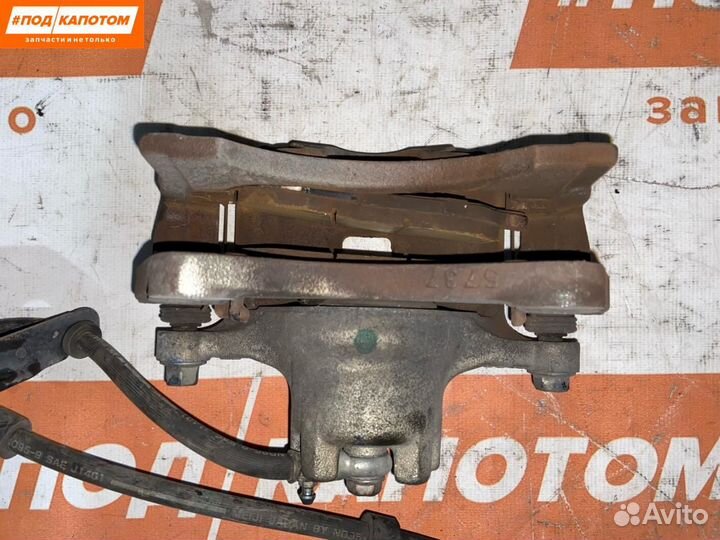 Суппорт тормозной передний правый Mitsubishi ASX