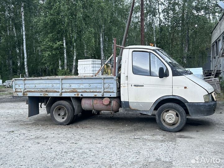 Водитель с/л автомобилем