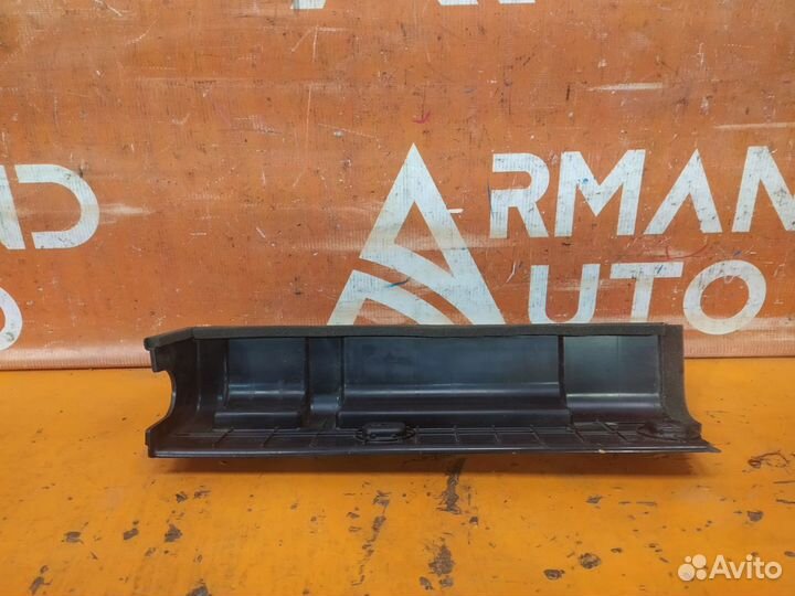 Дефлектор радиатора левый Hyundai Solaris 2