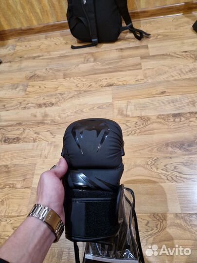 Новые перчатки Venom