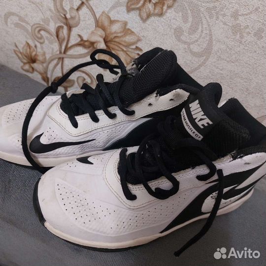 Кроссовки nike 33р