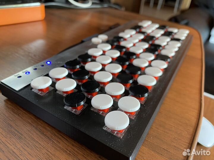 Баяно-гармонная миди-клавиатура PartyMaker