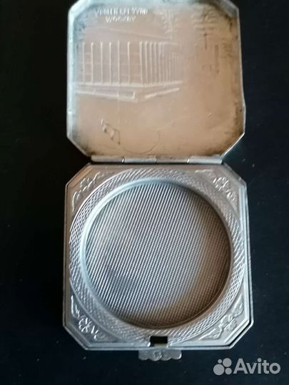 Пудреница винтажная мельхиор, 60 - е годв