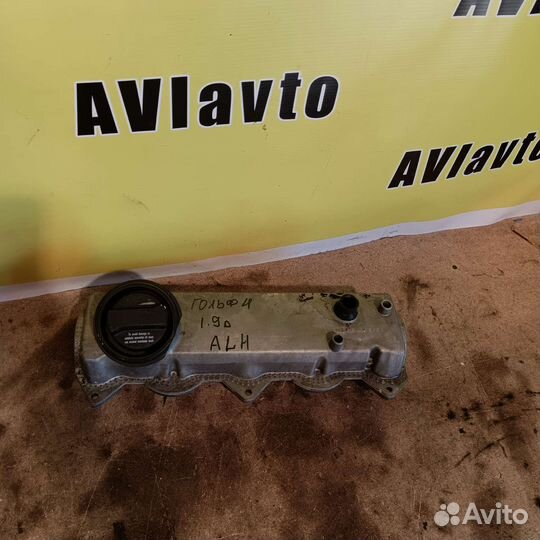 Клапанная крышка Volkswagen Golf 4 1.9 TDI