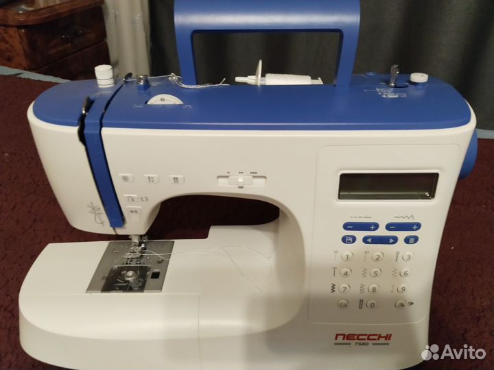 Швейная машина