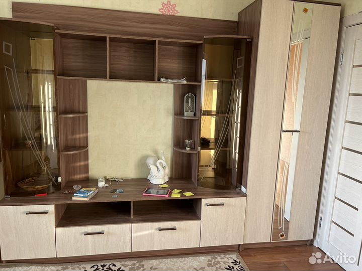 Стенка в гостиную