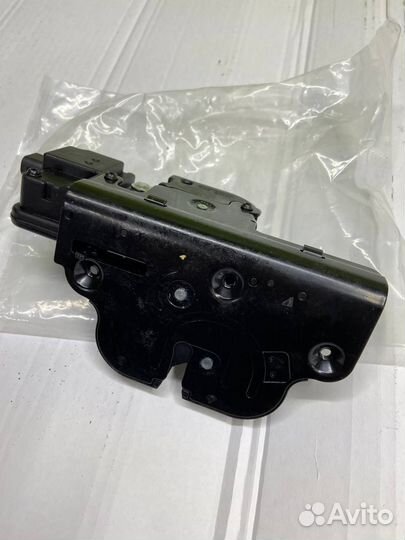 Замок багажника мерседес 639 Mrrcedes w639 vito