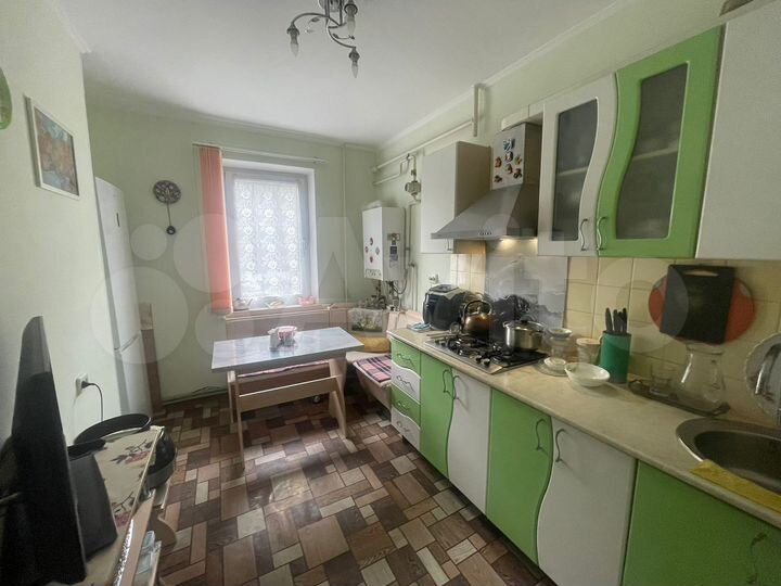 4-к. квартира, 96 м², 1/9 эт.