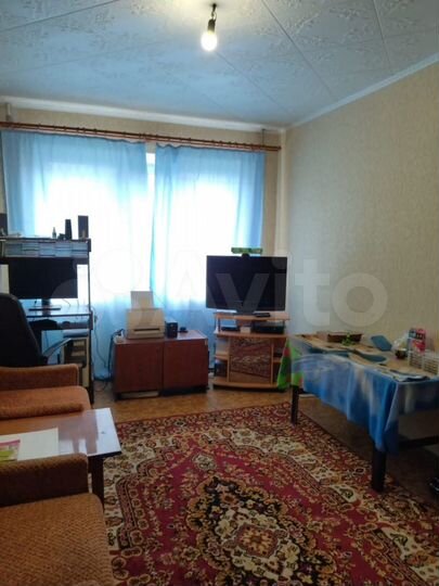 3-к. квартира, 60 м², 4/10 эт.
