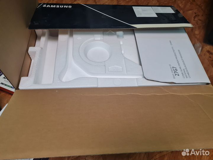 Коробка от samsung G7 27