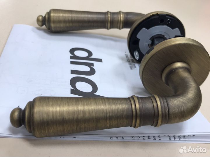 Дверные ручки межкомнатные Италия