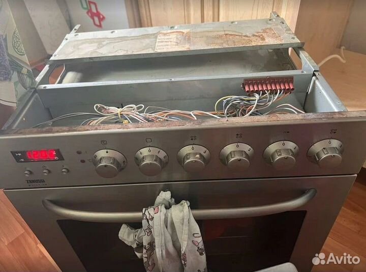 Мастер по ремонту электрических духовых шкафов